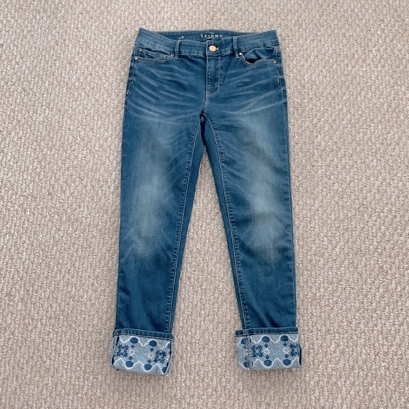 WHBM Embroidered Cuff Skinny Crop - Picture 6 of 16